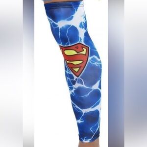 Dc comes Superman medium leg sleeve 2 packs